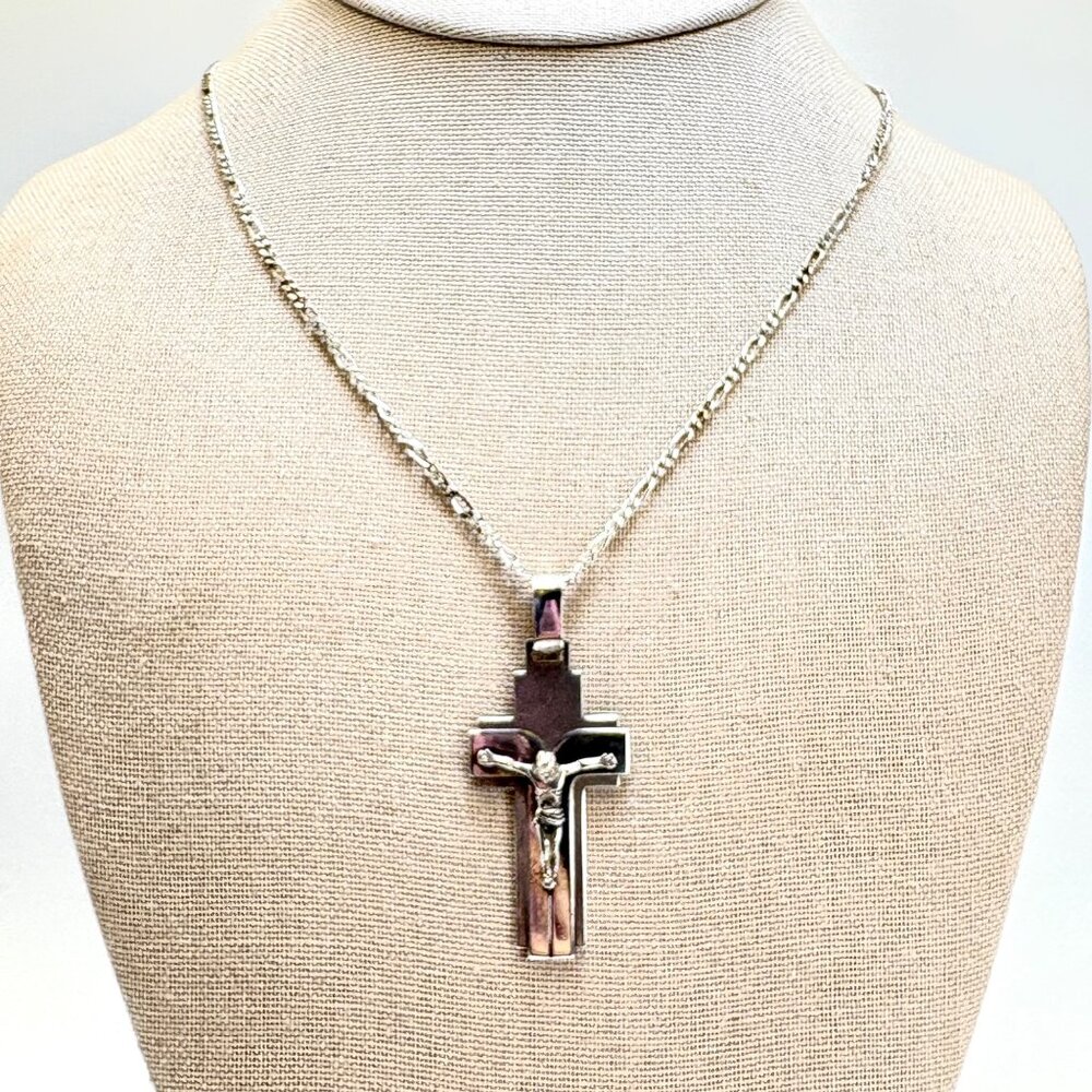 VTG Sterling Silver 925 Crucifix Cross Pendant Necklace Lobster Clasp 24" Length